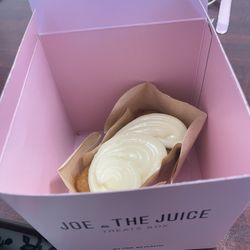 Joe & The Juice - Carrot Cake
