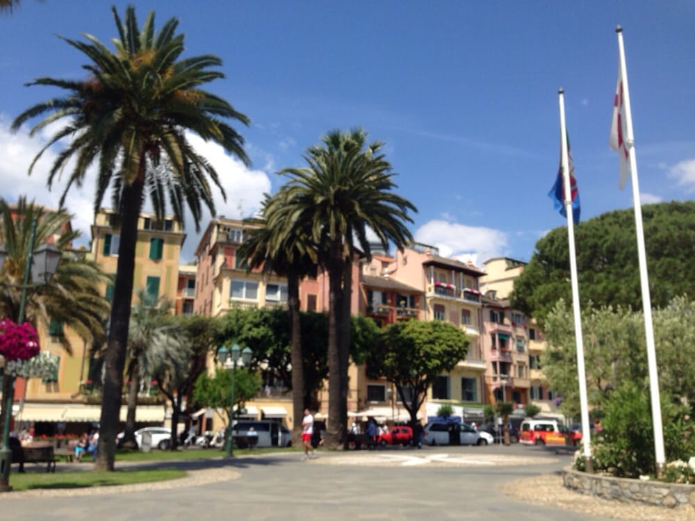 SOTTOZERO Piazza Caprera 21, Santa Margherita Ligure, Genova, Italy