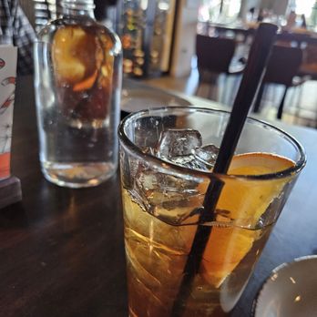 The Vig - Iced tea and water brought to the table - Cocktail Bars Near Me - Peoria, Arizona