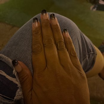 Adore Nails and Spa - Right hand - Nail Salons Near Me - Aiea, Hawaii
