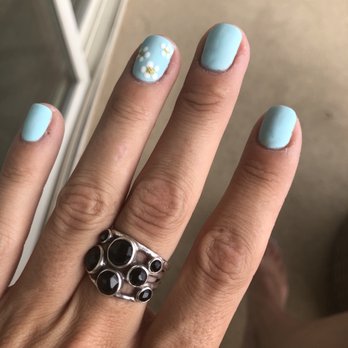 Ocean NailBar - Gel mani with cute flowers by Lisa - Nail Salons Near Me - Laguna Beach, California Ocean NailBar - Gel mani with cute flowers by Lisa - Nail Salons Near Me - Laguna Beach, California