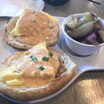Two Chicks Cafe - Crab cake Benedict with potatoes - Breakfast & Brunch Near Me - New Orleans, Louisiana Two Chicks Cafe - Crab cake Benedict with potatoes - Breakfast & Brunch Near Me - New Orleans, Louisiana