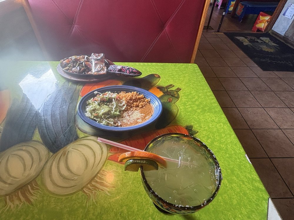 Dos Amigos Mexican Restaraunt