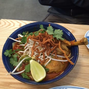 Fat Mao - Koh Soi Curry Noodle - Asian Fusion Near Me - Vancouver, British Columbia