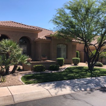 Delmar Landscaping - Front yard--bushes trimmed and lawn cut. - Landscaping Near Me - Phoenix, Arizona Delmar Landscaping - Front yard--bushes trimmed and lawn cut. - Landscaping Near Me - Phoenix, Arizona