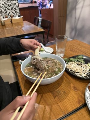 Pho La Vache by null
