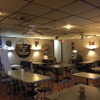 Goodfellas Pizzeria - Pizza Near Me - Niagara Falls, New York