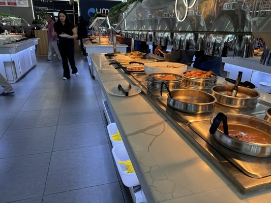 Umi Hotpot Sushi & Seafood Buffet by null