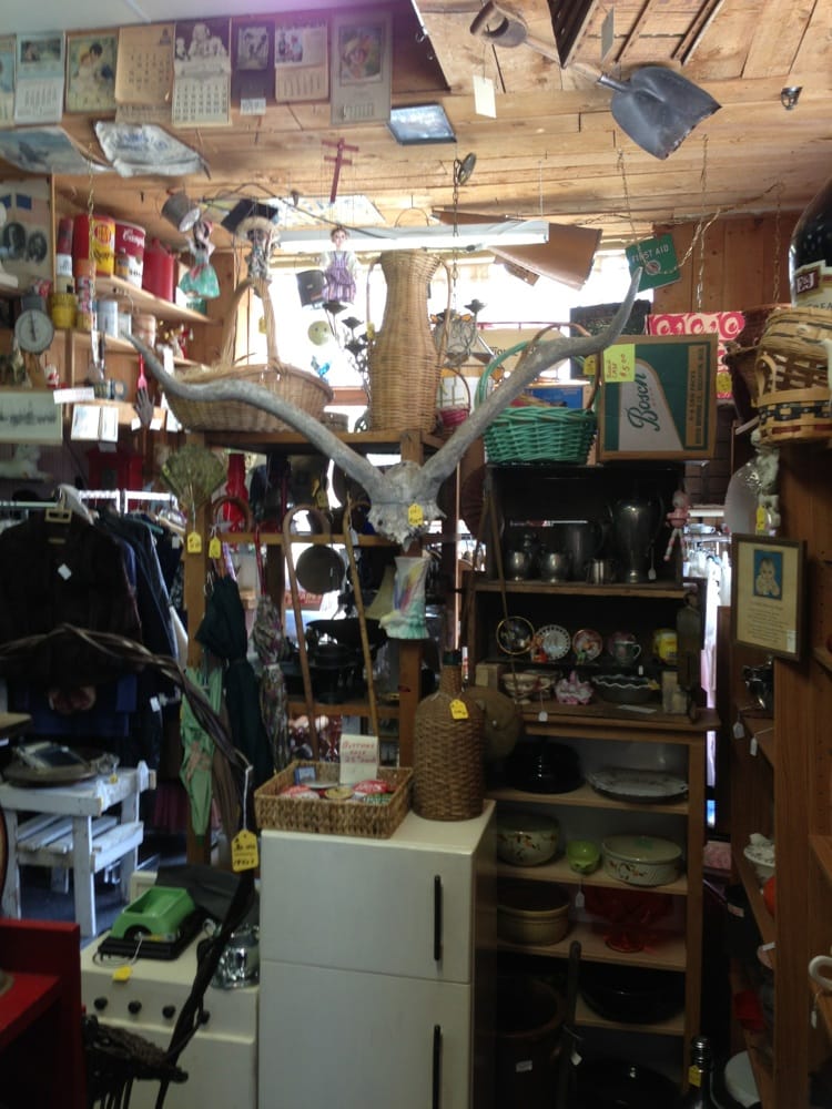 THE WISHING WELL GIFTS Updated September 2024 427 S Stephenson Ave