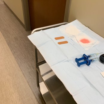Orthopaedic Associates - I'm sorry, but I wouldn't want a bandaid/gauze/antiseptic/needle put on/in me after they have been opened in the hallway! - Orthopedists Near Me - Pewaukee, Wisconsin