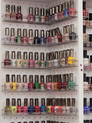 SALONAIRE NAIL SPA - 274 W Central Ave, Springboro, Ohio - Nail