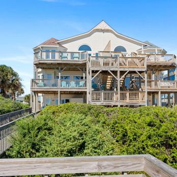 Emerald Isle Realty - Book a stay at Sea Jack Sons West, an oceanfront vacation rental with beautiful ocean views and comfortable coastal living - Property Management Near Me - Emerald Isle, North Carolina Emerald Isle Realty - Book a stay at Sea Jack Sons West, an oceanfront vacation rental with beautiful ocean views and comfortable coastal living - Property Management Near Me - Emerald Isle, North Carolina