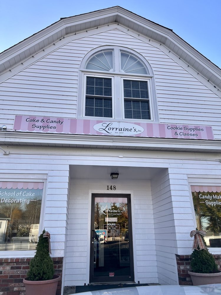 Lorraine's Cake & Candy Supplies, Inc Logo