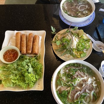 Pho Van - Vietnamese egg rolls 4 piece and one 14 and one 4 - Vietnamese Near Me - Santee, California
