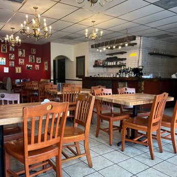 Al-basha - Dining area - Hookah Bars Near Me - Charlotte, North Carolina