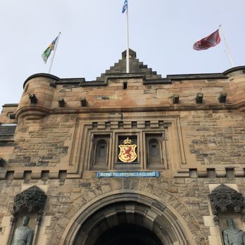 Edinburgh Castle - Landmarks & Historical Buildings Near Me - Edinburgh, EDH