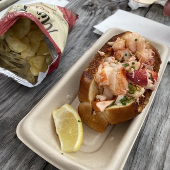 Copps Island Oyster Shack - Hot lobster roll - Seafood Near Me - Stratford, Connecticut Copps Island Oyster Shack - Hot lobster roll - Seafood Near Me - Stratford, Connecticut