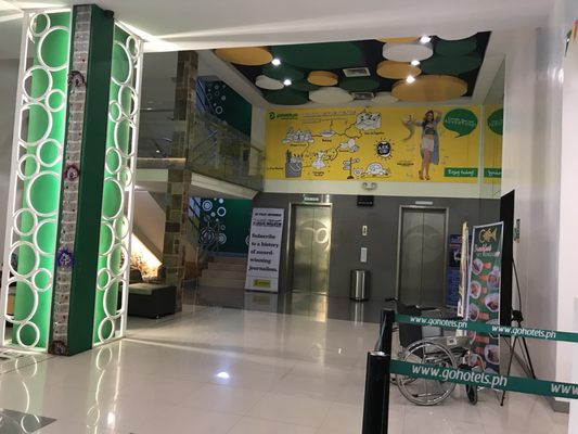 Go Hotels Iloilo by null