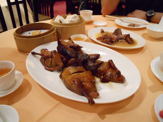 鏞記酒家 Yung Kee Restaurant by null