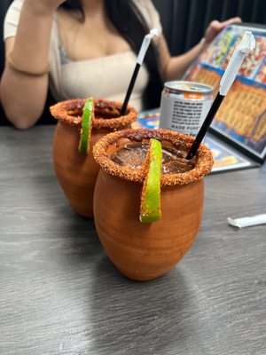 La Cruda Mariscos by null