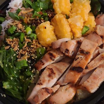 Chaodown Poki - Large poki bowl 13.50 you get 3 meats... absolutely delicious they will cook the fish - Hawaiian Near Me - Roseville, California Chaodown Poki - Large poki bowl 13.50 you get 3 meats... absolutely delicious they will cook the fish - Hawaiian Near Me - Roseville, California