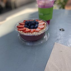 Pure Green - Mixed Berry Acai Bowl (Antioxidants)