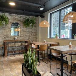 Gooney's Sandwichworks - New seating area