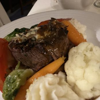 Castle Inn Restaurant - Filet mignon - American Near Me - Cavendish, Vermont
