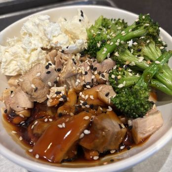 World Wrapps - marinated chicken bowl - Wraps Near Me - Santa Clara, California