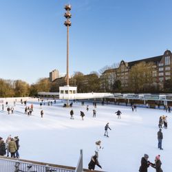EisArena Hamburg - EisArena mitten in Planten un Blomen