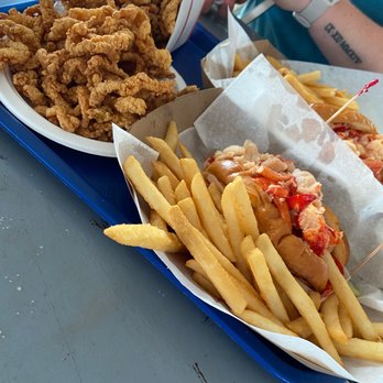 Bob's Clam Hut - Lobster rolls and clam strips - Seafood Near Me - Kittery, Maine Bob's Clam Hut - Lobster rolls and clam strips - Seafood Near Me - Kittery, Maine