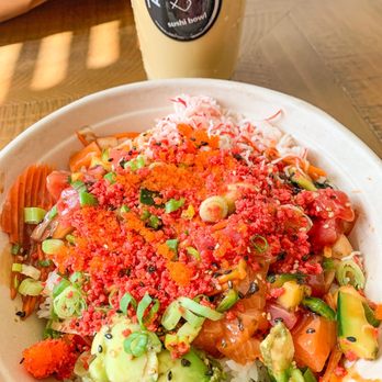 Ahi Poke - Mango Milk Tea and 2. Hula Hawaii Poke (@paigeeatshouston on IG) - Poke Near Me - Houston, Texas Ahi Poke - Mango Milk Tea and 2. Hula Hawaii Poke (@paigeeatshouston on IG) - Poke Near Me - Houston, Texas
