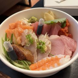 Cm Chirashi Bowl