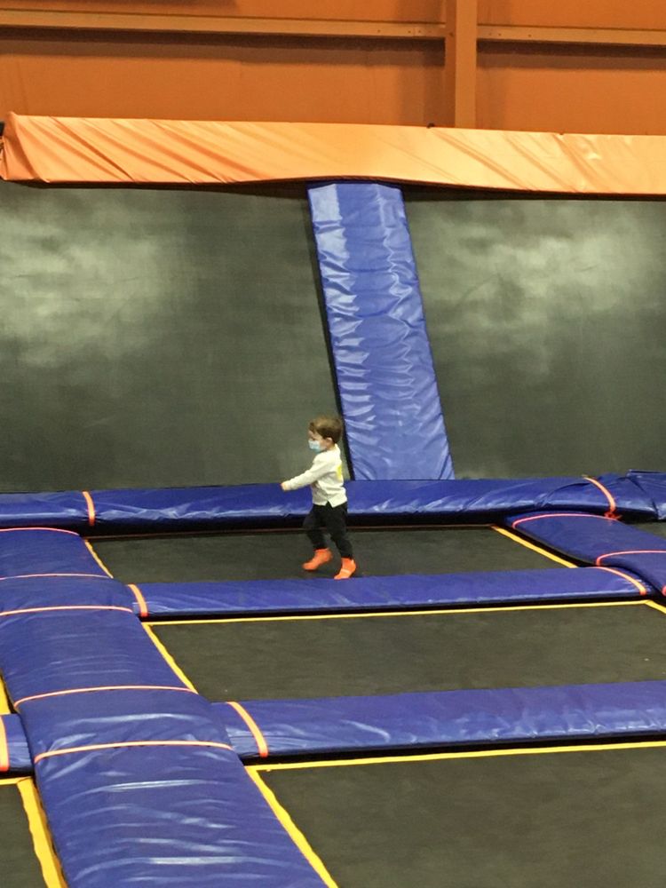 SKY ZONE TRAMPOLINE PARK Updated September 2024 28 Reviews 160 Levin Way, Monroeville