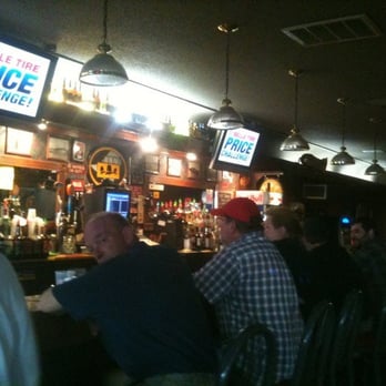 Lakeshore Tavern - people sitting at the bar - Bars Near Me - Muskegon, Michigan Lakeshore Tavern - people sitting at the bar - Bars Near Me - Muskegon, Michigan