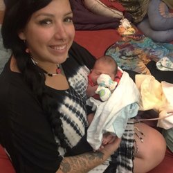 Apapachar Wombyn Services - Lotus Birth