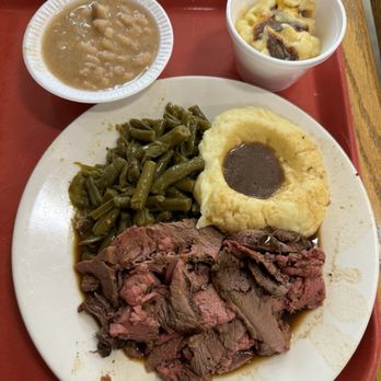 Arnold's Country Kitchen - Roast beef, mashed potatoes with gravy, Mac and cheese, green beans, white beans - Southern Near Me - Nashville, Tennessee