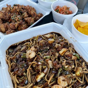 Dowon Chinese Restaurant - Spicy Seafood Stir-Fried Jajangmyeon & Gan Poong Chicken (side dishes also included with the order!) - Chinese Near Me - Honolulu, Hawaii Dowon Chinese Restaurant - Spicy Seafood Stir-Fried Jajangmyeon & Gan Poong Chicken (side dishes also included with the order!) - Chinese Near Me - Honolulu, Hawaii