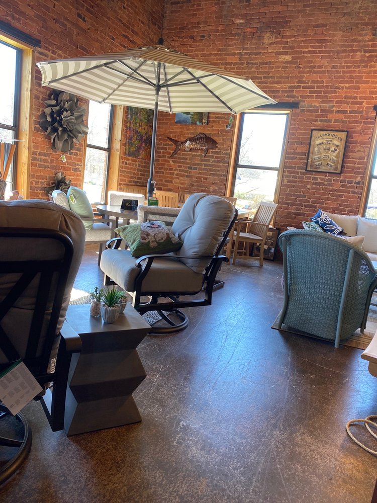 SOUTHERN SPA & PATIO 16 Photos 8 N Main St, Watkinsville,