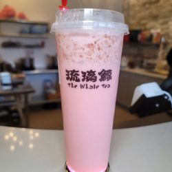 The Whale Tea - Rose Milk Tea with Tao Jiao (Peach Jelly)