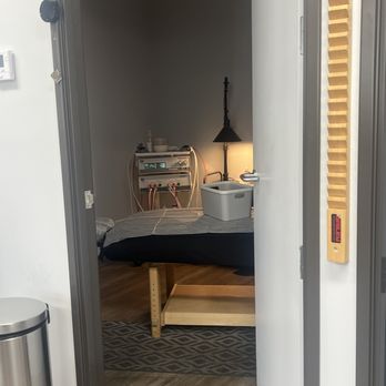 Ace Chiropractic Clinic - Chiropractors Near Me - Glendale, California