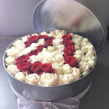 Boxed Flowers & Sweets - Added the 21 to the arrangement and topped it off with diamond studs on the flowers! - Florists Near Me - Glendale, California Boxed Flowers & Sweets - Added the 21 to the arrangement and topped it off with diamond studs on the flowers! - Florists Near Me - Glendale, California