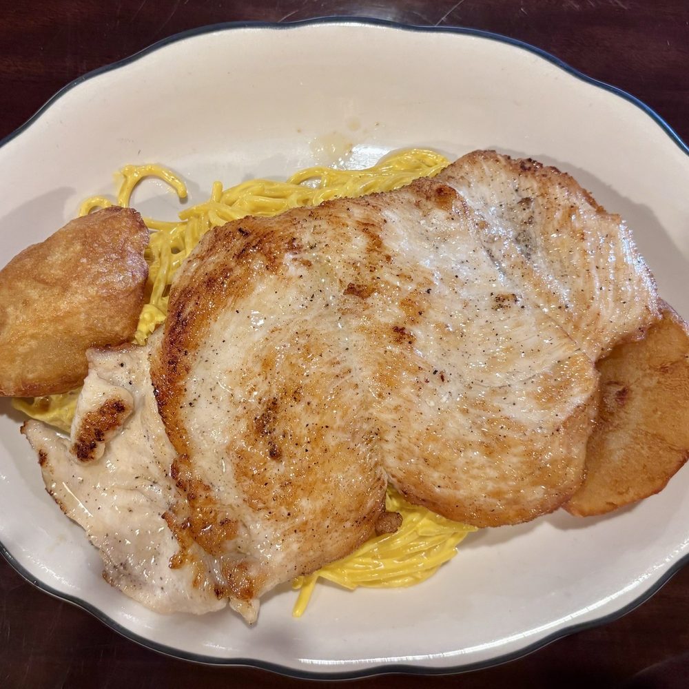 Casa Peru - Chicken/ tallarine à la huacaina - Peruvian Near Me - Clifton, New Jersey Casa Peru - Chicken/ tallarine à la huacaina - Peruvian Near Me - Clifton, New Jersey