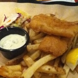 Casey's Bar & Grill - Fish n chips
