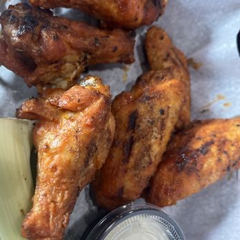 REF’S SPORTS BAR & GRILL - Updated August 2025 - 18 Photos & 36 Reviews