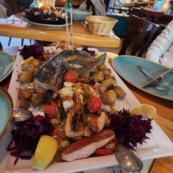 La Sepia - Seafood platter - Seafood Near Me - Hamburg, HH La Sepia - Seafood platter - Seafood Near Me - Hamburg, HH