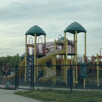 Breezy Park - Parks Near Me - Huntington Station, New York Breezy Park - Parks Near Me - Huntington Station, New York