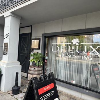 Deluxe Fun Dining - Bars Near Me - Charlotte, North Carolina Deluxe Fun Dining - Bars Near Me - Charlotte, North Carolina