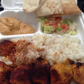 Extreme Hummus - Seasoned kabob with hummus - Mediterranean Near Me - Citrus Heights, California