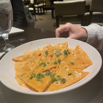 Pan D'olive - Lobster Ravioli - Italian Near Me - St Louis, Missouri